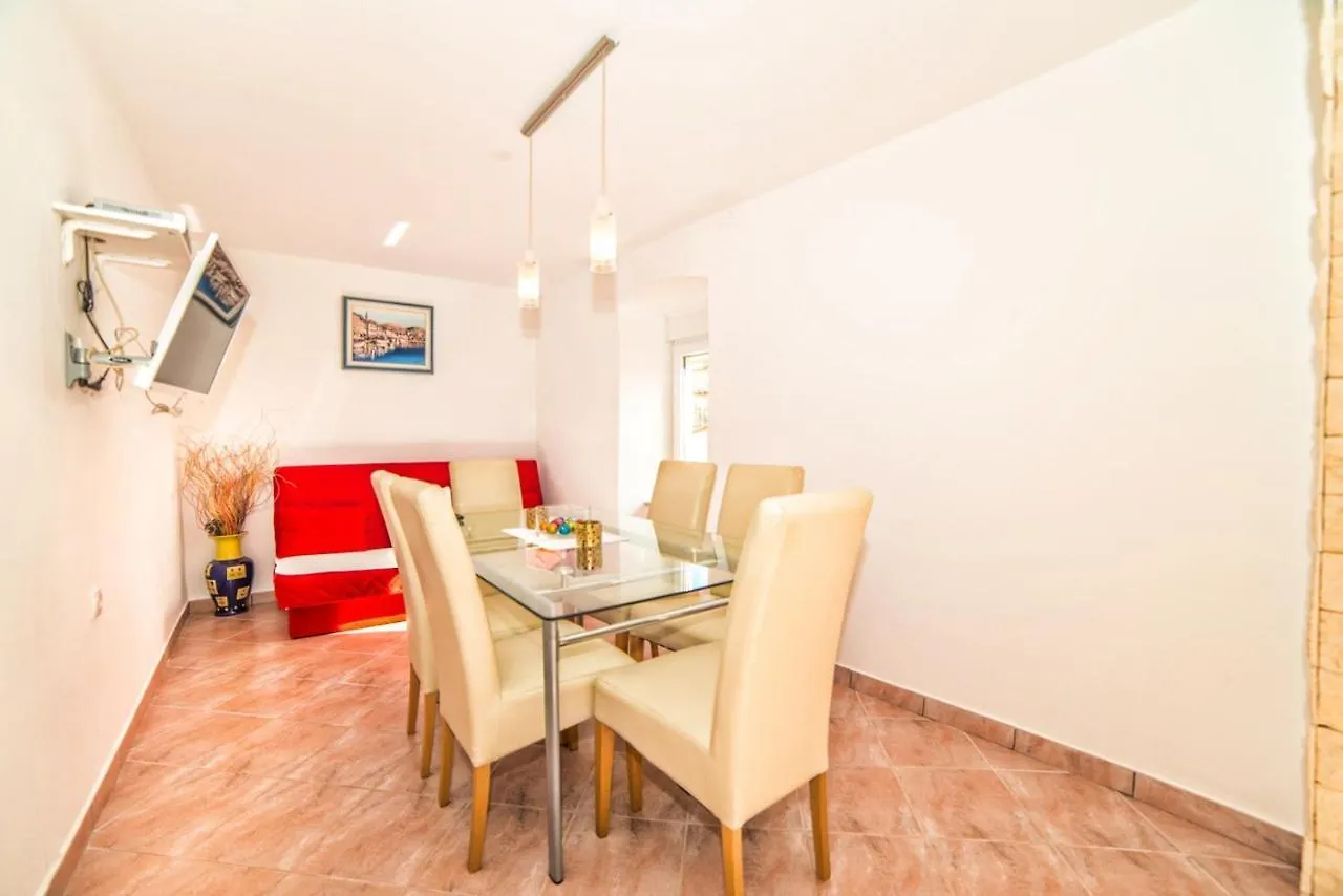 Affittacamere Apartments Salcinovic Medolino