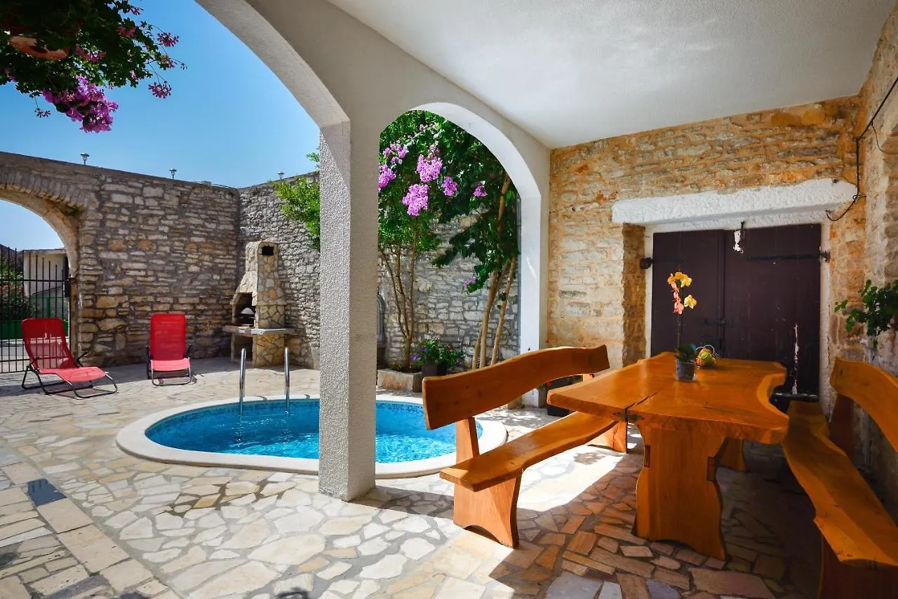 Affittacamere Apartments Salcinovic Medolino