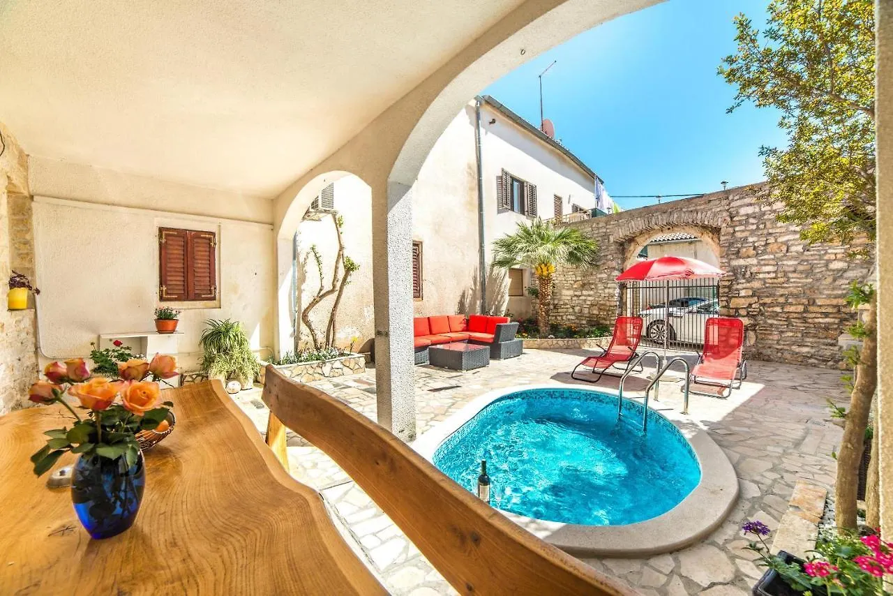 Apartments Salcinovic Medolino Affittacamere