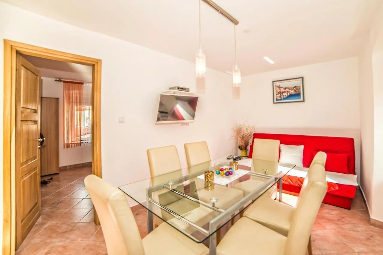 *** Affittacamere Apartments Salcinovic Medolino Croazia